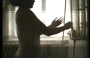 Grandi tette LATTE. film porno interi gratis Si masturba L. utilizzando dildo viola